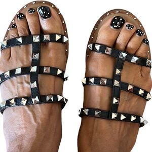 Steve Madden black slides sandal with studs size 7.5